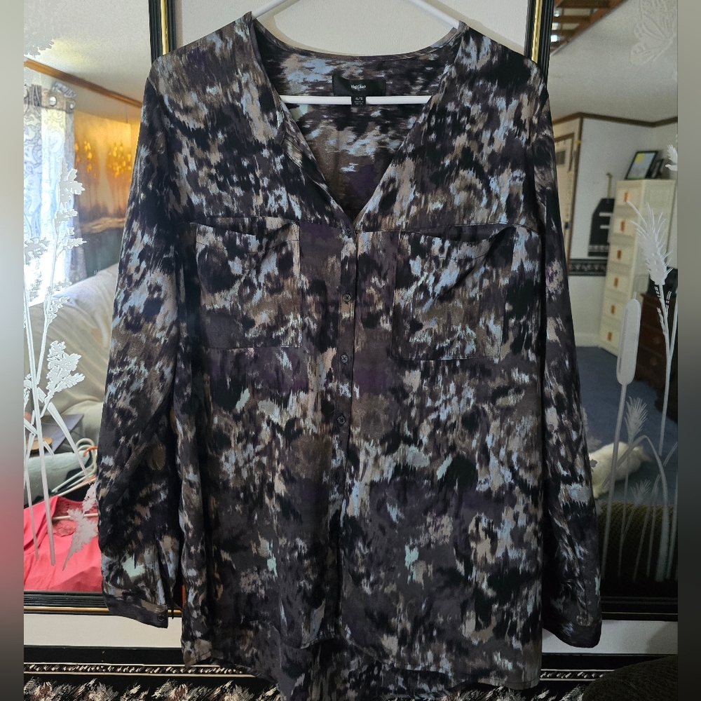 Women's Abstract Print Top